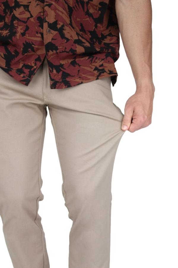 Pantalón de Vestir Stretch Color Caki Slim Fit Para Hombre